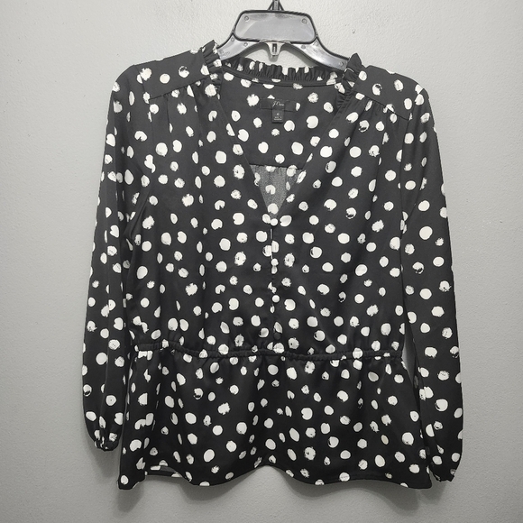 J. Crew Tops - J.crew women's blouse top size 6 polkadot black and white